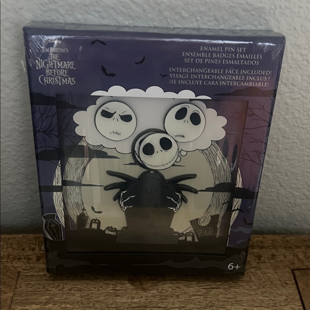 Disney The Nightmare Before Christmas Enamel Pin Set - Black and White